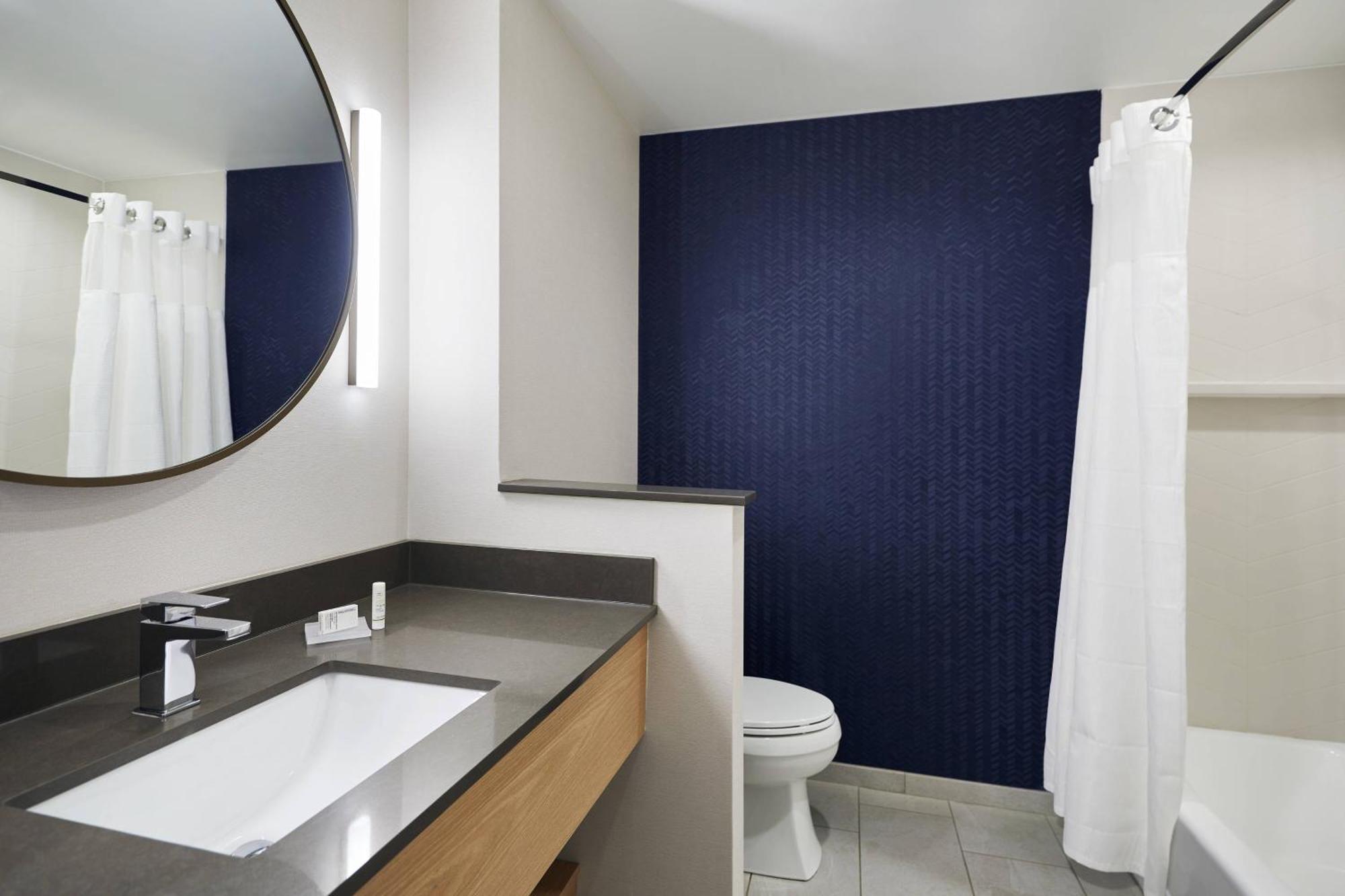 Fairfield Inn & Suites By Marriott Kansas City Belton Eksteriør billede